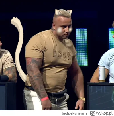 bedziekariera - @Grajox3: tu w makijażu