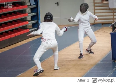 Altar - @D1_MIRAS: Chciałbym, żeby pszczelarze w końcu zaczęli żyć w pokoju... ( ͡° ʖ...