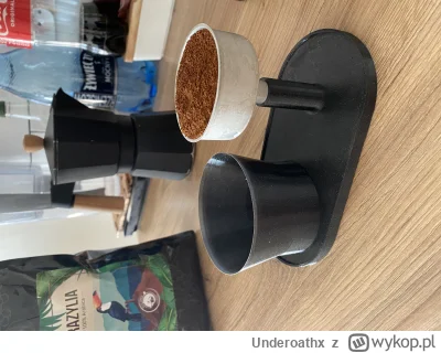Underoathx - Robiąc kawę w kawiarce zawsze miałem wszędzie rozsypaną kawę, kiedy prób...