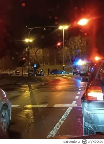 sargento - #lodz #l-------a #elzera #kostrzewianie 
Tradycyjnie w Łodzi: 
W nocy (god...