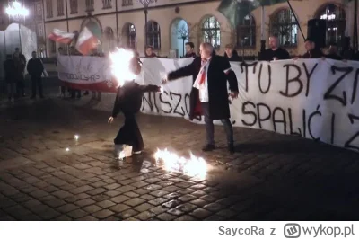 S.....a - A spórbuj spalić kukłę Żymianina...