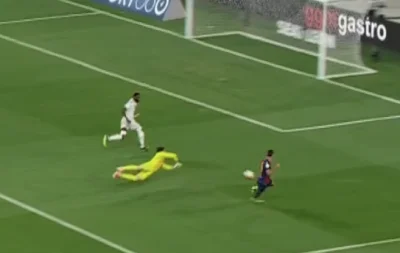 rzaden_problem - Kurtuła robi cosplay Szczęsnego w pierwszy meczu z Benficą. xD
#mecz