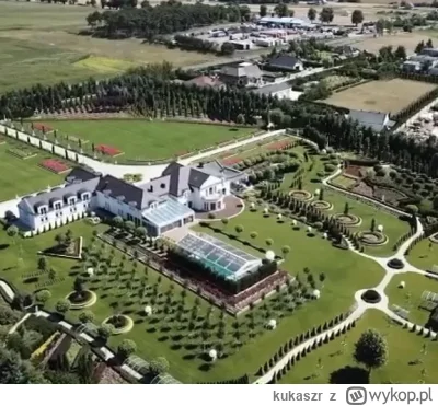 kukaszr - @SiemaAll policja nie jest w stanie chłopa znaleść bo ma za duży dom….