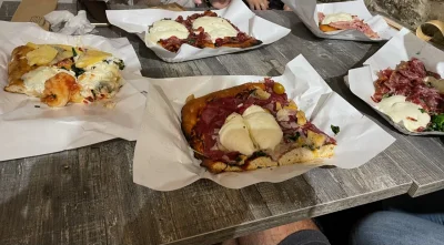 DavyX - @jarzynka: ja dzisiaj taka jadłem we Włoszech
Tak wiec super, ale moja pizza ...