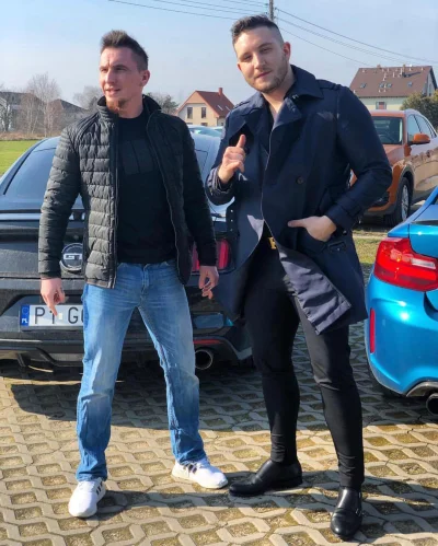 bizzi0801 - ktoś ostatnio zwrócił uwagę na to, że boxdel nigdy nie zażartował z isamu...