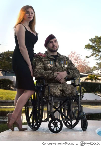 KonserwatywnyMocny - Myślicie że ten ukraiński żołnierz jest szczęśliwy? 
Żona już ja...