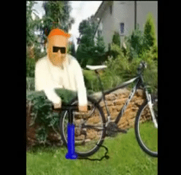Zgrywajac_twardziela - @beastofmisery: I zupełnie nic o tym jak pompować koło w rower...