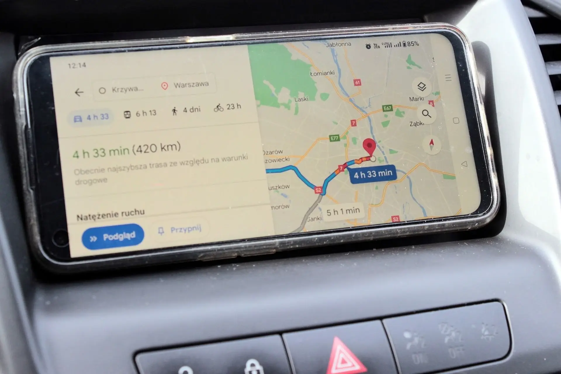 Larsberg - I po cholerę komuś jakieś Android Auto czy inny Car Play jak można tak ( ͡...