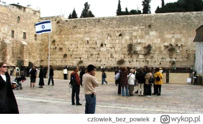 czlowiekbezpowiek - @tragerus: widać kto tym wszystkim kręci ( ͡° ͜ʖ ͡°)