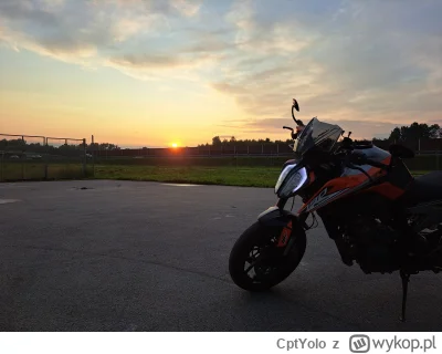 CptYolo - Książe na tle zachodzącego słońca ( ͡° ͜ʖ ͡°)
#motocykle #ktm