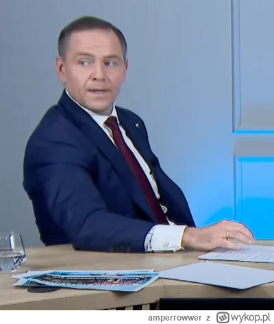 amperrowwer - @lololokoo: Dokładnie takie spojrzenie XD