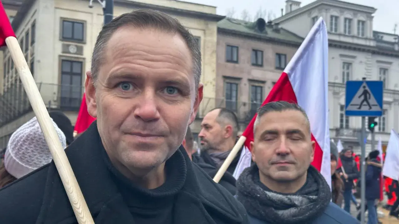 Matuusuu - Wyobraźcie sobie, że musicie komuś wytłumaczyć po 15 latach śpiączki, że p...