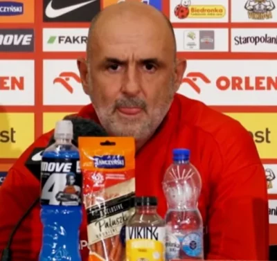 kre-dens - Prodidż wyglada jak nauczyciel wuefu na wigilii klasowej z randomowymi pro...