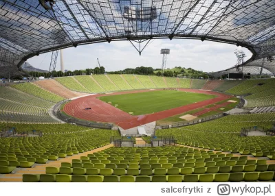 salcefrytki - żeby na stadionie w Monachium zobaczyć co się dzieje pod przeciwną bram...