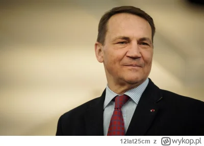 12lat25cm - "W trudnych czasach nadzieja spoczywa na barkach silnych przywódców”

A t...