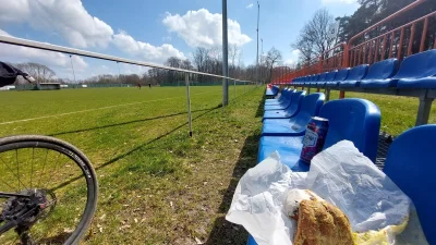 SnikerS89 - >stadion

A się wielkanocnego makowca i babki nażarłem na stadionie Jastr...