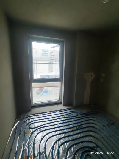 jmuhha - Dobrze ta podłogowa położona?