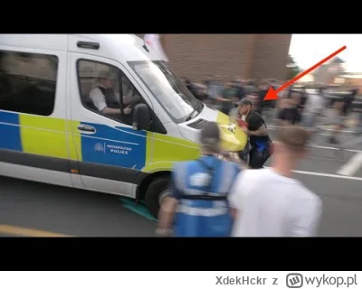 XdekHckr - @Aqua_Tofana: Patrzcie co się teraz dzieje... Chore.

"Policyjny furgon PR...