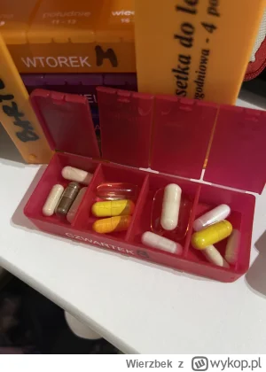 Wierzbek - @oppserwatorr: nie mam konta na instagramie ani Facebooku, alkoholu nie pi...