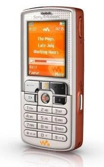 niemachleba - @Scybulko: to zapewne mówisz o W810i. W800i pamiętam to telefon o który...