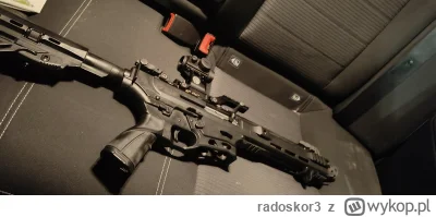 radoskor3 - #strzelectwo #bron 
Nie myślałem, że będę miał kiedyś strzelbę w domu, ja...