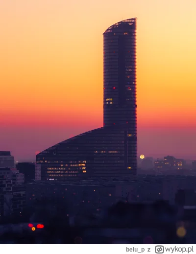 belu_p - Sky Tower o zachodzie słońca widziany z Placu Solnego.
Przy okzaji, mój osta...