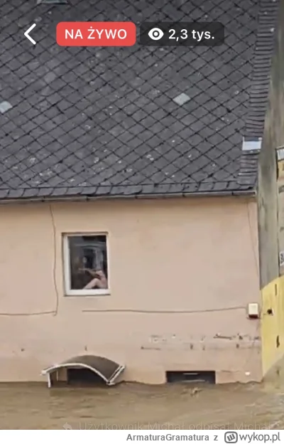 ArmaturaGramatura - Dobrze widzę, że tam w oknie siedzi cała rodzina z dzieckiem? Czy...