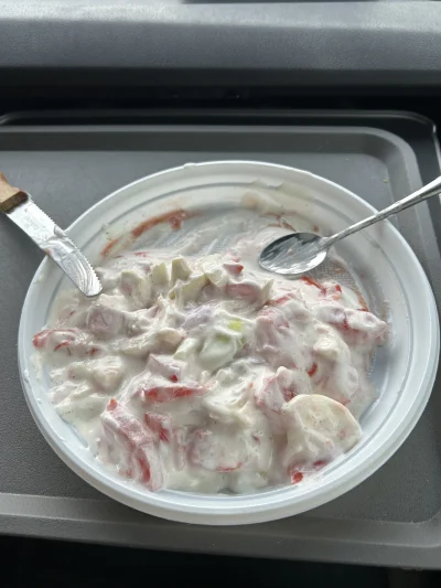 Knamga - Pomidorki s cybulko i jogurtem #zycietruckera #gotujzwykopem