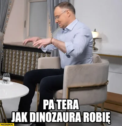 Jariii - >Czy zrobił to celowo? 

On sam nie wie co robi.