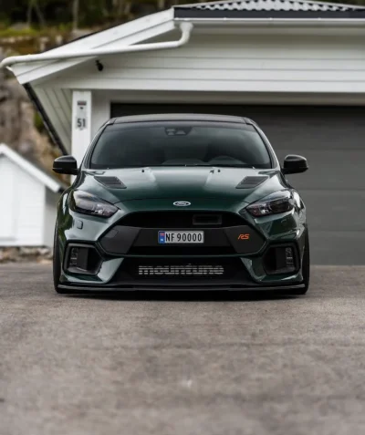 kierowcabombowca - Chyba jeden z najlepszych Focusów MK3 RS (｡◕‿‿◕｡)

Obstawiam, że w...