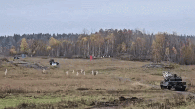 wfyokyga - Kończą mi się gify czołgowe, to teraz wy będziecie dodawać