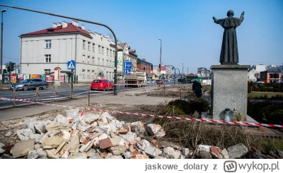 jaskowe_dolary - Zastał Kraków zbudowany a zostawił roz!@#$%y #cenzopapa #2137 #hehes...