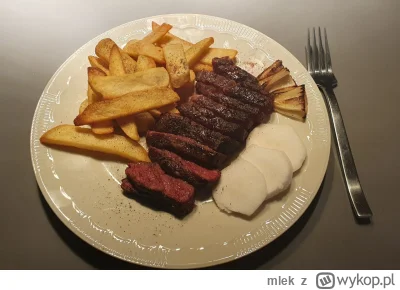 mlek - rosbefik #gotujzwykopem
56C, 1h45min, wykończenie bernzomatickiem #sousvide