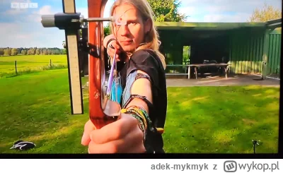 adek-mykmyk - Ani kroku dalej, kutafony! Bo ta cięciwa zaśpiewa Helene Fischer! (☞ ͡°...