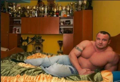 fastnbulbous - Wenus z Milo 
 #pudzianowski #mariusz #mariuszpudzian @lennyface