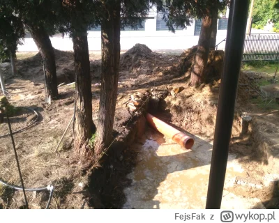 FejsFak - Pewnie nikt z was nie słyszał o niwelacji terenu za pomocą wody?
#stepujacy...