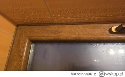 MArcinnn96 - Mirki macie jakiś pomysł na skraplanie sie wody w okolicy okna? Bez ocie...