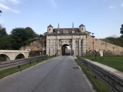 ChlopoRobotnik2137 - Tak wyglada miasteczko od gwiazdy - Palmanova