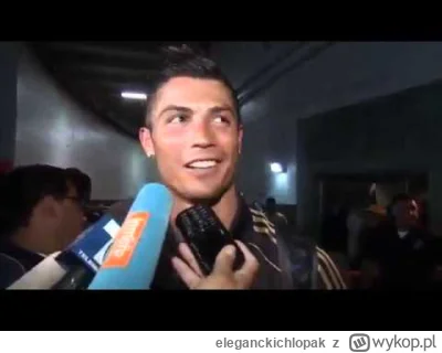 eleganckichlopak - aaa pamiętacie jak Szpaku złapał Ronaldo po meczu w mix zonie?

#m...