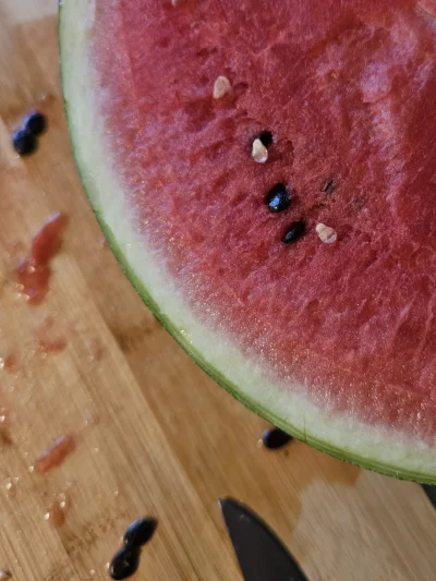 remlezar - #przegryw

Huop podjada arbuza, a wy zazdrośni (?)