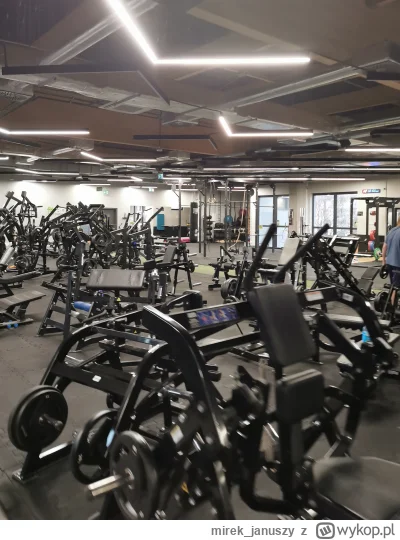 mirek_januszy - @MrGreeny nie boli, bo trzeba do pracy :/