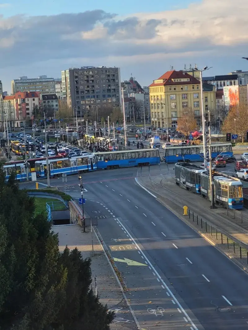 czahrolek98 - Ciekawe czy berkowicz albo ktoś z konfederacji jest dzisiaj we Wrocławi...