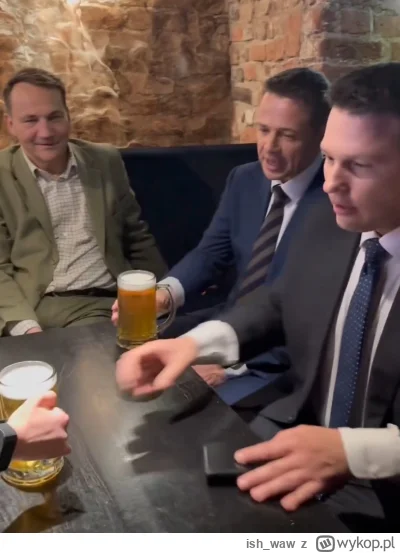 ish_waw - Zawiązanie Koalicji 24 Maja (koloryzowane)

#polityka #heheszki