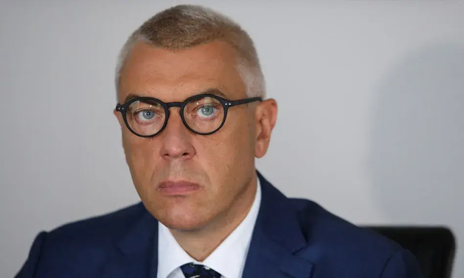 TVpersoneluniemedycznegoWUM - @ishwaw: Zgadza się to prawda. Tak samo jak romuś. A on...