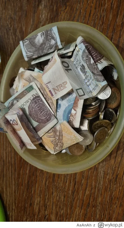 AaAnAh - Naliczyliśmy 595,83zł i 7029 koron czeskich co przy obecnym kursie daje 1816...