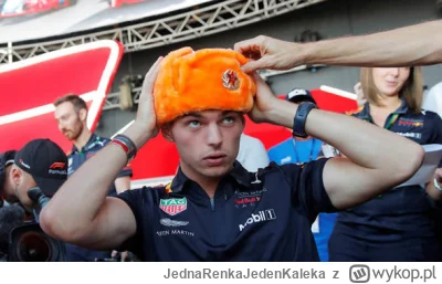 JednaRenkaJedenKaleka - @ChristianHorner: Krym zajęty dzięki mobilkom ze zgniłego zac...