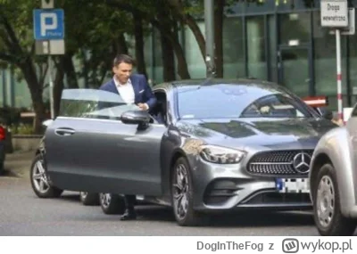 DogInTheFog - @huncwot_ to z was są przygłupy plujecie na Niemców ale kochacie niemie...