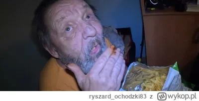 ryszard_ochodzki83 - #papasmerfik #patostreamy 
"Wcinam sobie chrupki"..z tym już też...