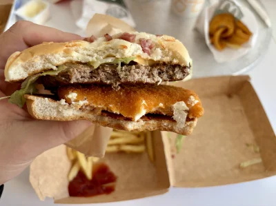 DaaN995 - Omniomniomniom
#mcdonalds