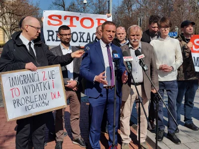 admmc - Przeraża mnie, że nasza patoprawica zrobiła z imigrantów kozła ofiarnego. Imi...